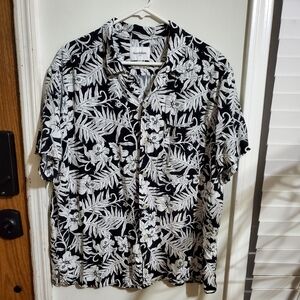 Goodfellow & Co Hawaiian Shirt XL Black White Floral Tropical Rayon Button Up